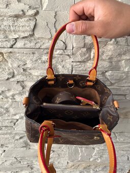 Louis Vuitton - 2