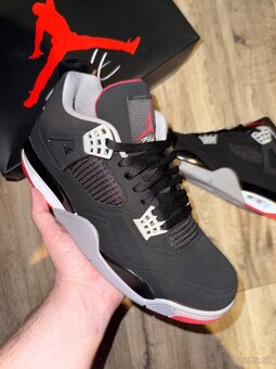 Air Jordan 4 red bull - 2