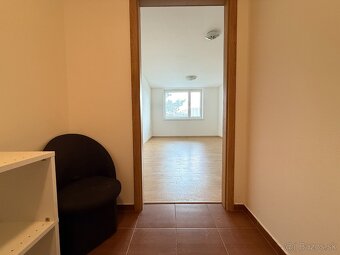 PREDAJ - 1 IZBOVÝ BYT - ZLATÉ MORAVCE - 2