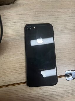 iPhone 8 - 2