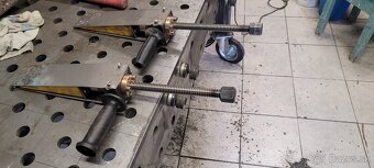 Mechanicky klin klin na stromy - 2