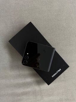 Samsung ZFlip 5 512GB - 2