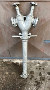 Predám 2x nadzemný hydrant (aj na cvičenie) - 2