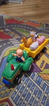 Farmársky traktor - 2