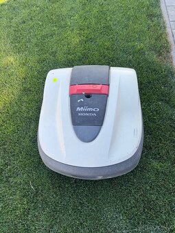 Robotická kosačka Honda - 2