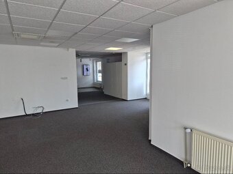 Prenájom obchodného priestoru na Jaroslawskej ulici v Michal - 2