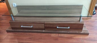 Skrinka pod TV - 2