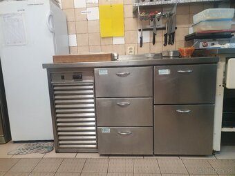 SALADETA box - CHLADIACI STôL - 2