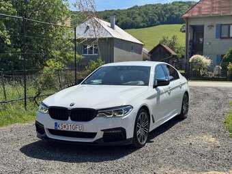 BMW 530xD G30 PLNÁ VÝBAVA - 2