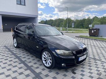 BMW 325d Touring E91 LCI (facelift), manuál - 2