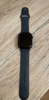 Apple Watch 9 GPS 45 mm – čierny, hliník - 2