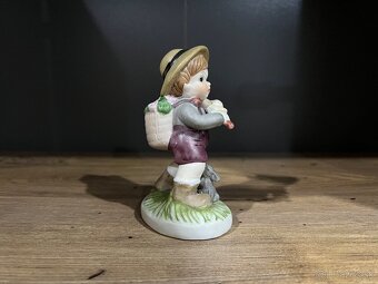 Keramická soška chlapec s dáždnikom - vintage dekorácia - 2