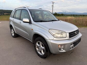 Toyota Rav4 2.0 Benzín - 2