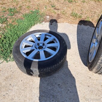 225/55r18 - 2
