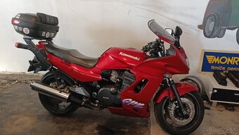 Kawasaki gpz1100 - 2