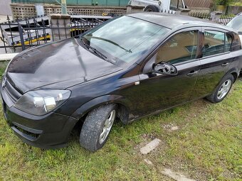 OPEL ASTRA H 1.4 benzin 66kw - ROZPREDAM - 2