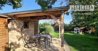 Krásna záhrada v Šali 305 m2 s chatkou pri futbalovom štadió - 2