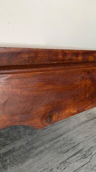 Kvalitný masívny konferenčný stolik - 2