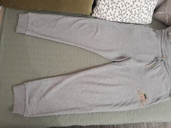 Predám pánske tepláky zn. Gant, veľkosť XL - 2