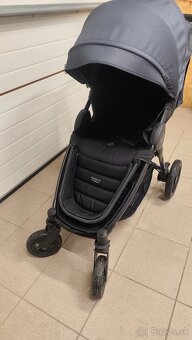 Britax B motion 4 Plus - 2