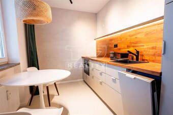 TUreality ponúka TOPKOVÝ slnečný 3-izbový byt v zeleni... - 2