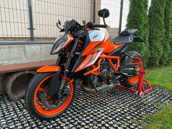 KTM Superduke 1290R  2023 + Tech Pack - 2