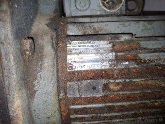 Elektromotor s prevodovkou 2.2KW - 2