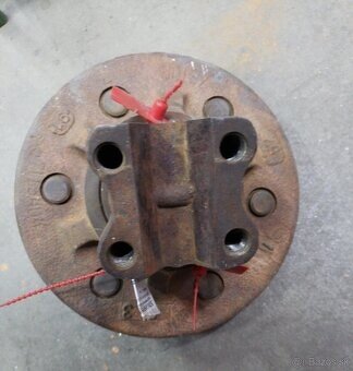 Náboj predného kola na Zetor - 2