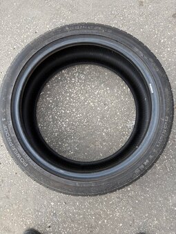 Nokian 235/40 19 - 2