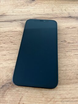 Predám IPhone 12 64GB - 2