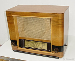 Staré rádio Lowe-Opta 1965GW - 2