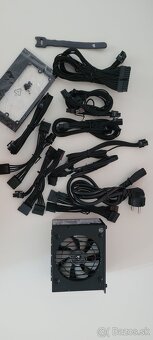 Corsair SF750 - 2