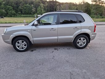 HYUNDAI TUCSON 2.0 103kw 4x4 - 2