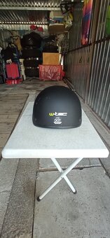 Prilba na motocykel - 2