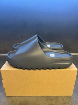 Adidas Yeezy Slide Slate Grey - 2