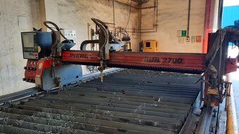 Plazmový řezací stroj PIERCE RUR 2700 GP - 2