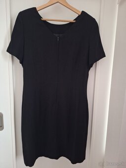 Čierne dámske púzdrové šaty -kokteilky - 2