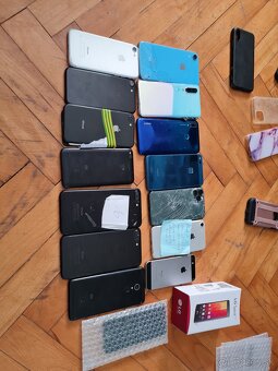 Predám telefóny na diely - 2