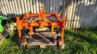 Kultivator / pluh  do vinohradu DMZ- Karnobat  UNLM 2.0 - 2