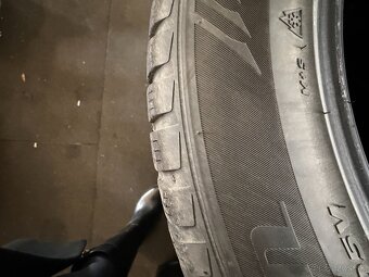 Laufen 235/55 R19 - 2