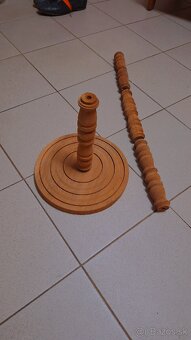 Predam regal kniznica vesiak rohove police - 2