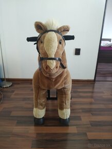 Detský jazdecký kôň na kolieskach - 2