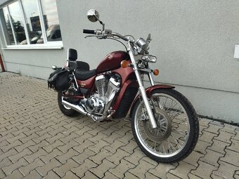 Suzuki VS800 Intruder - 2