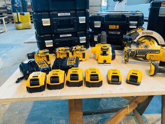 Dewalt - 2