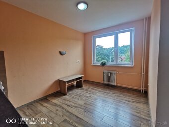 Prenájom 1 izbový byt ul. Veľkonecpalská PRIEVIDZA - 2