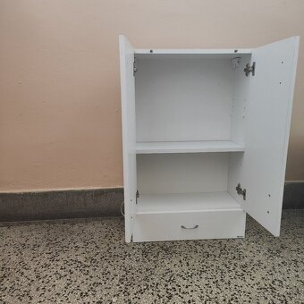 WC a Skrinka (darujem) - 2