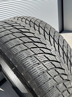 Nokian 245/35/r19 zimne - 2