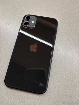 iPhone 11 Black 64GB - 2