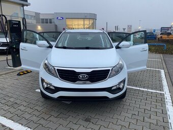Kia Sportage 2.0 CRDI, 100 kW, automatic 4x4 - 2