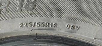 Celoročná pneumatika 2ks 225/55 R18 98V Michelin - 2